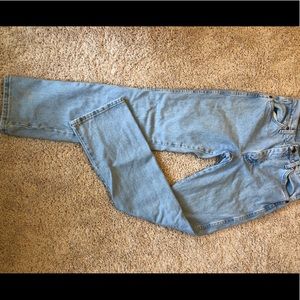 Wrangler Slim Leg Jeans. 30x32